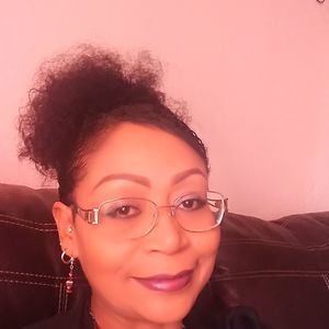 Meet your Posher, Lynette